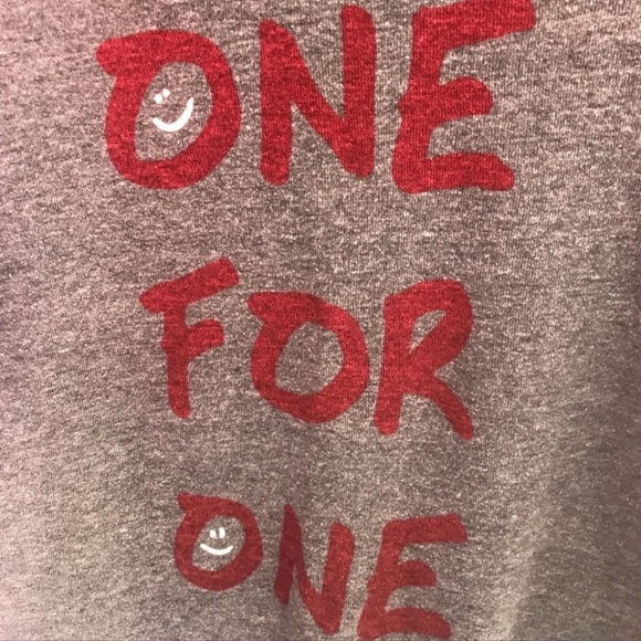💋4/20 2006 Toms one for one boyfriend baseball sweatshirt - Picture 6 of 6
